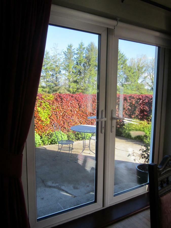 Conways B&B Claremorris Eksteriør bilde
